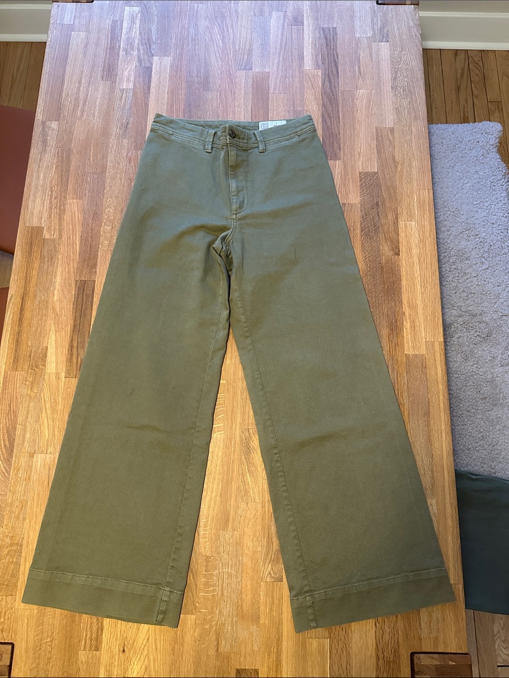 Gap wide leg high-rise khakis, size 8